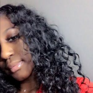 Meet your Posher, Raquelle